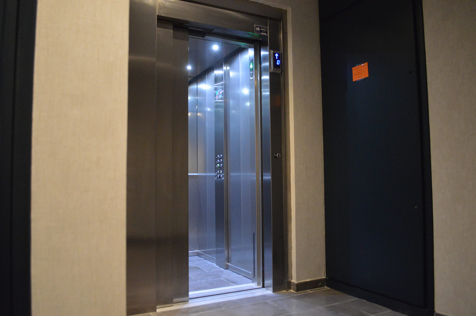 Installation ascenseur numéro 1 Dijon - EM Ascenseurs spécialiste